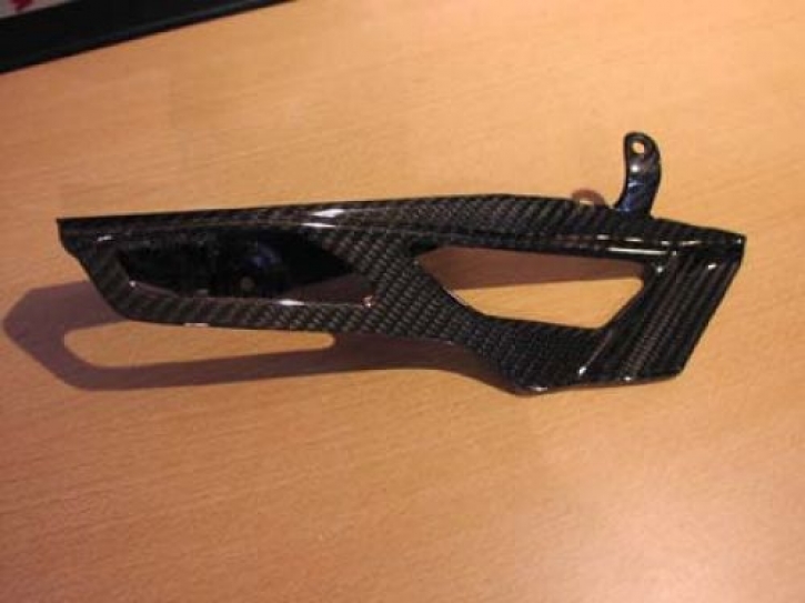 Carbon chain guard first section