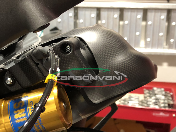 carbon fibre exhaust heat protection Panigale V4 2018--DV4-28