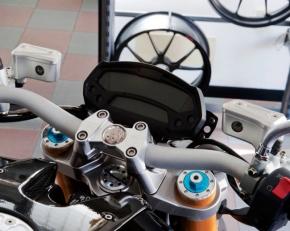 Moto Corse Flüssigkeitsbehälter KIT für Brembo semi radial Pumpen naked