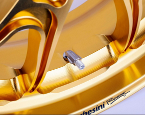 MotoCorse titanium valve 90° M8