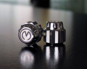 Moto Corse® titanium valve caps