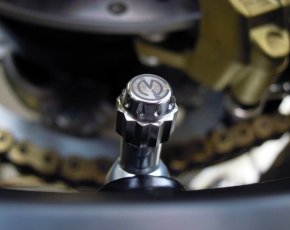 Moto Corse® titanium valve caps